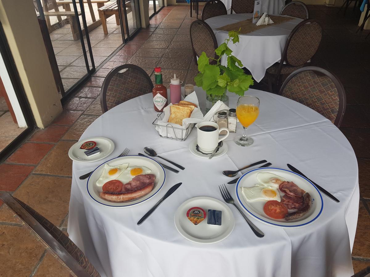 Riviera Hotel & Chalets Velddrif Ngoại thất bức ảnh